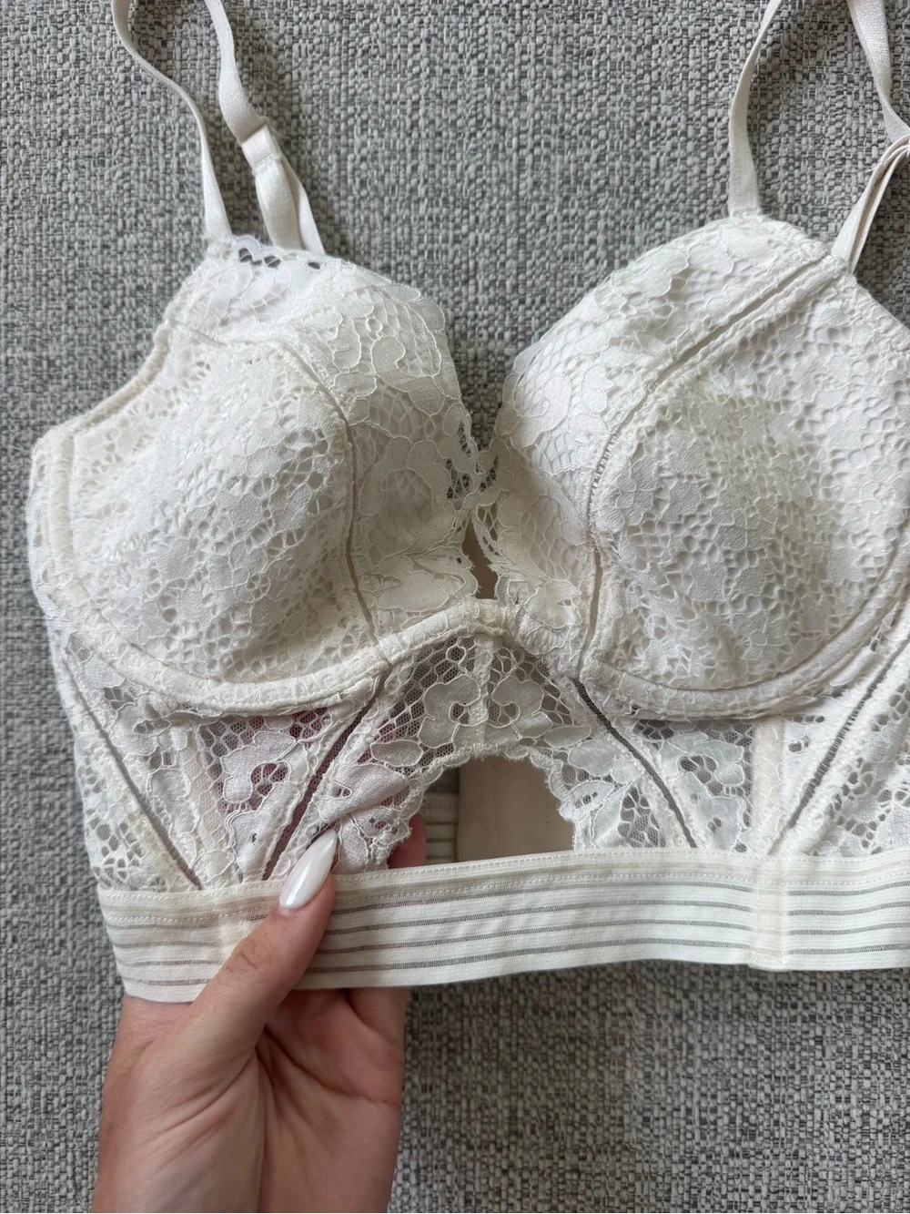 Victoria's Secret Dream Angels Floral Lace Longline Bra